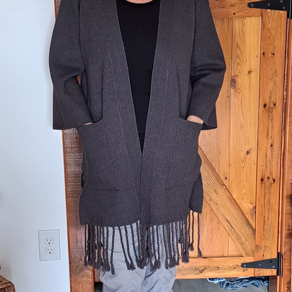 Kimono Jacket with Fringes - Picture 2 of 12